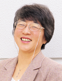 柏原 栄子 学科長