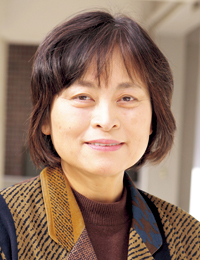 近松 あや子 教授